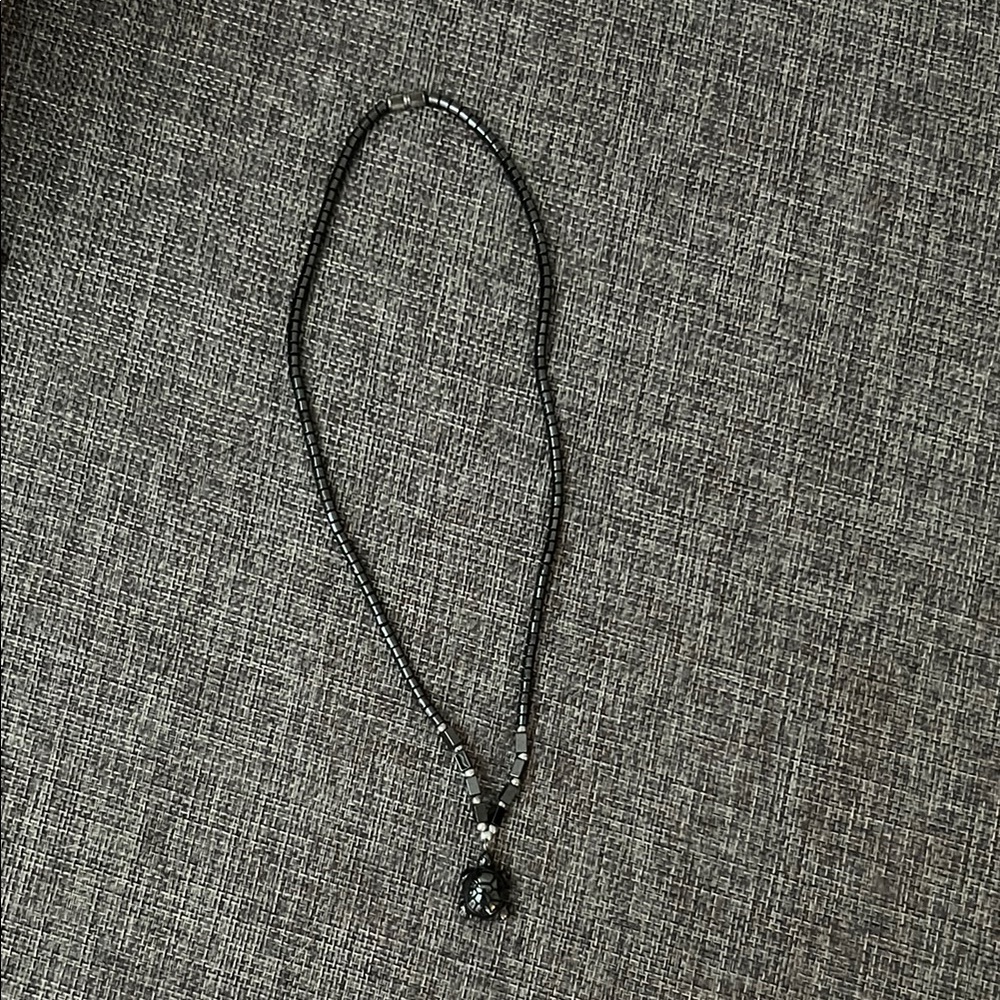 EUC Dark Silver Metallic Turtle Necklace